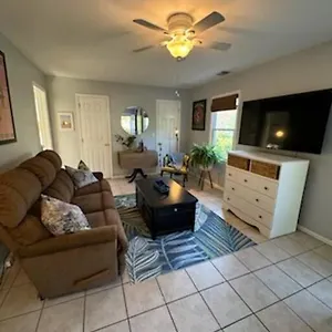 Chicks Retreat Apartment Virginia Beach