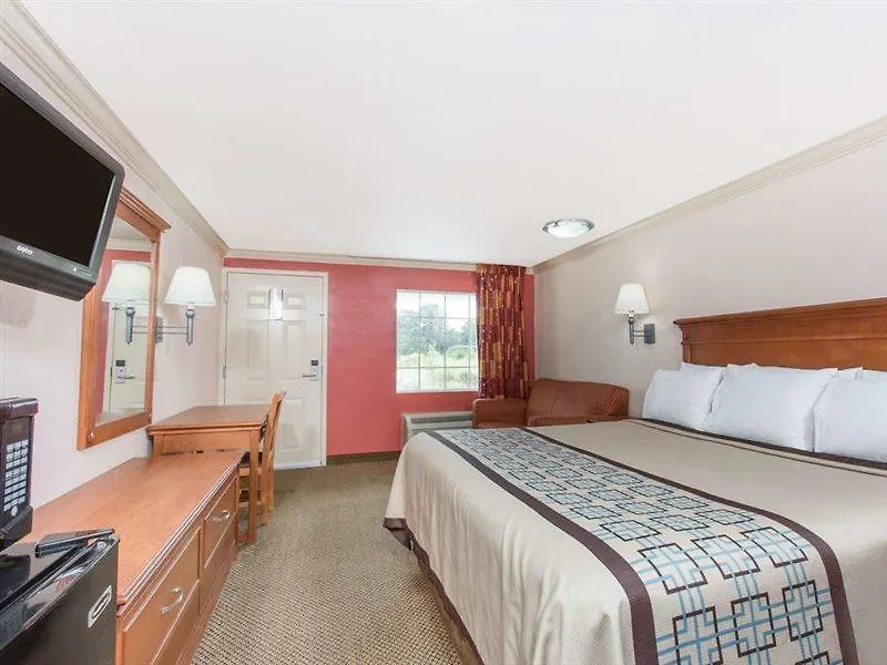 Days Inn By Wyndham Virginia Beach Town Center 2*,