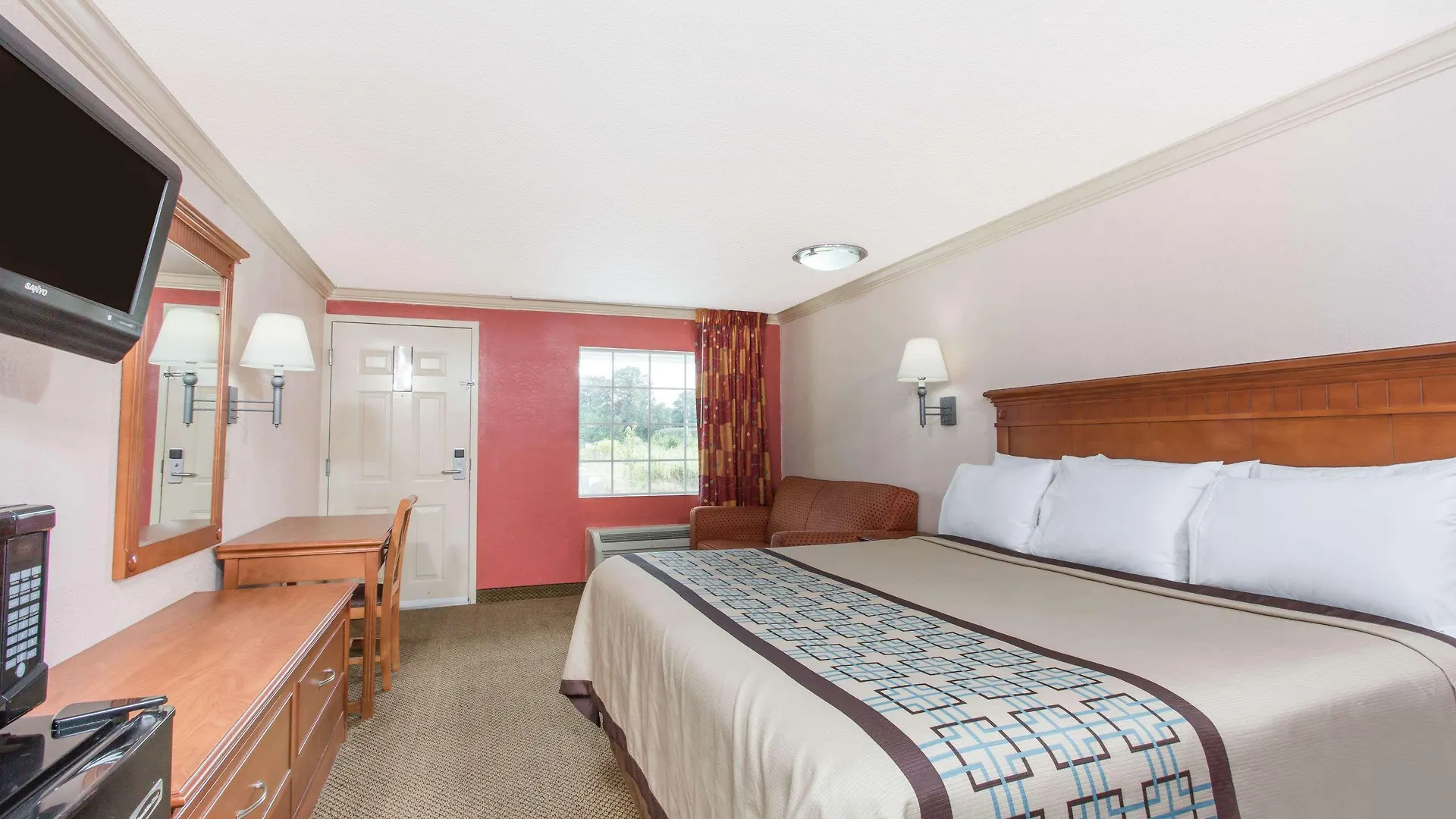 Days Inn By Wyndham Virginia Beach Town Center Hotel